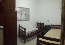 QUARTO NA PARTE DE BAIXO